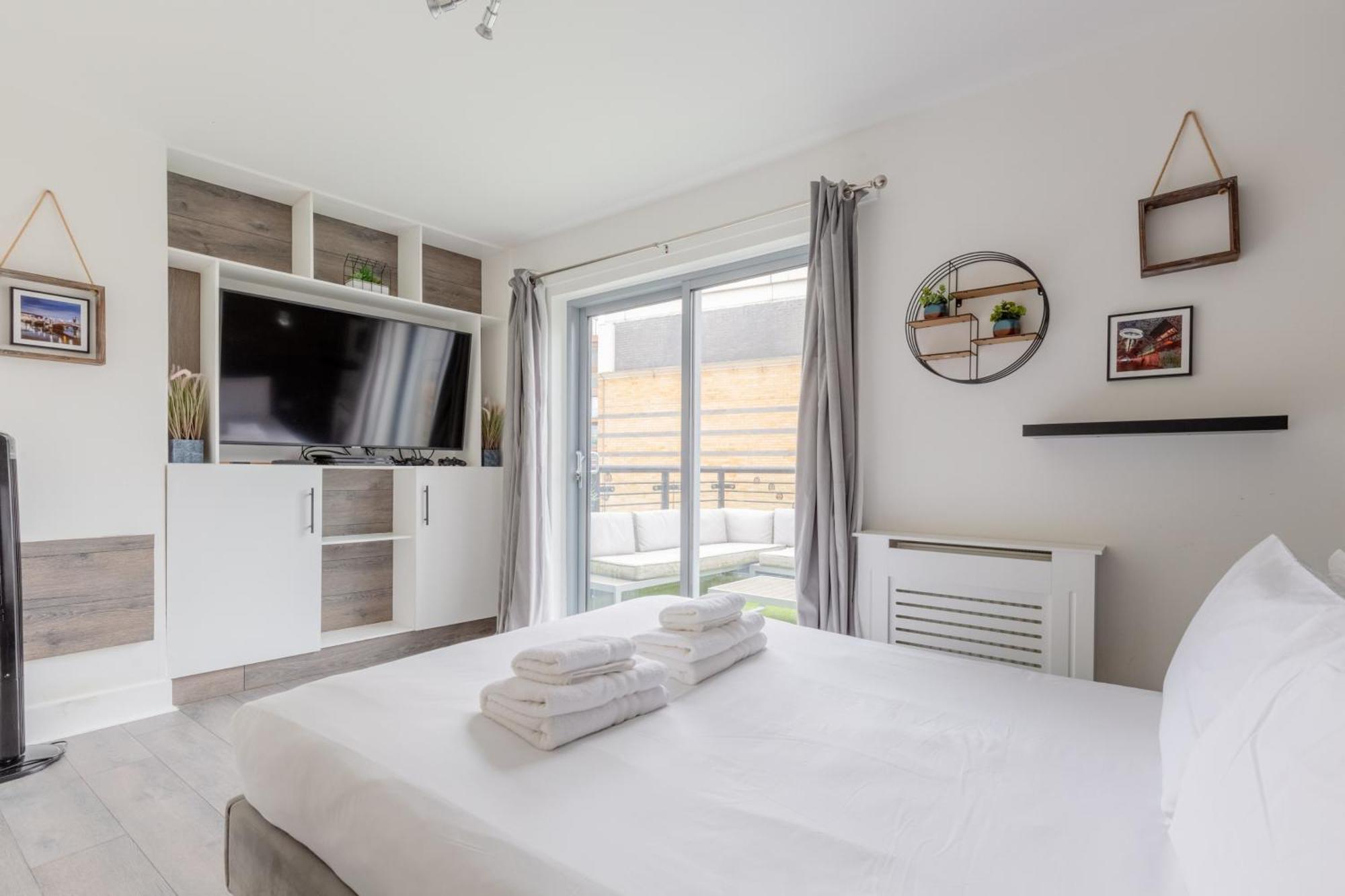 Apartment Bright 2 Bedroom Flat In Lambeth With Balcony